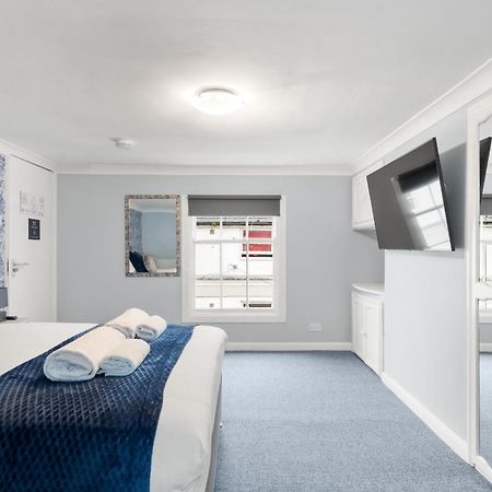 Town House Rooms Boston Exterior photo